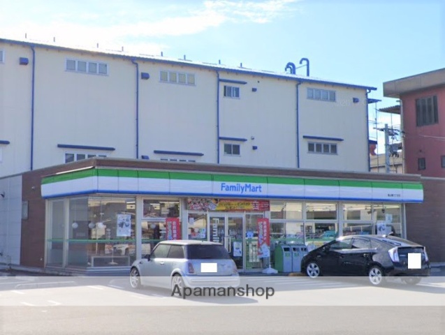 コンビニ　ファミリーマート福山曙六丁目店（コンビニ）まで1371m