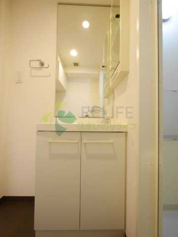 洗面設備　ル・リオン牛込柳町※参考写真です