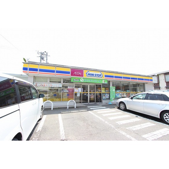 コンビニ　ミニストップ仙台郷六店（コンビニ）まで768m