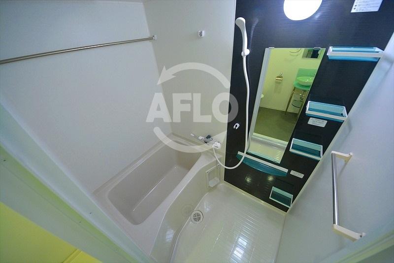 バス・シャワールーム　ザ・パーククロス阿波座　清潔感あるお風呂