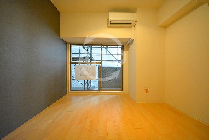 居室・リビング　ザ・パーククロス阿波座　ポイントクロスもおしゃれです