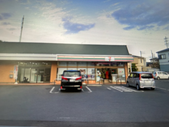 コンビニ　セブンイレブン（コンビニ）まで150m