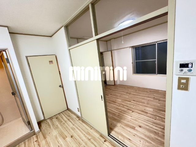 その他部屋・スペース　白を基調としたキレイな室内