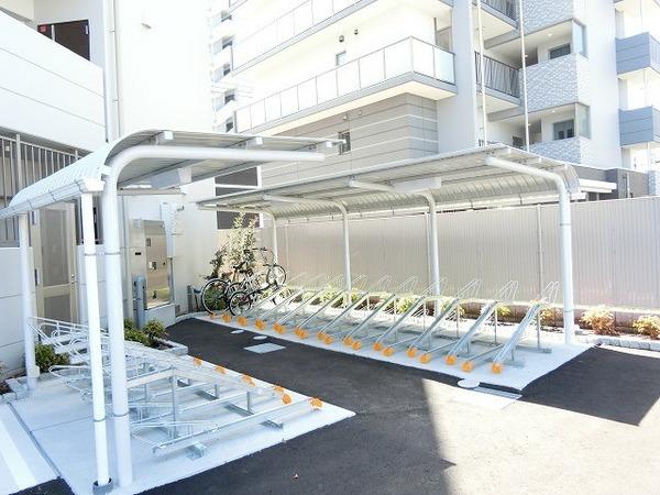 その他共有部分　屋根付き駐輪場！