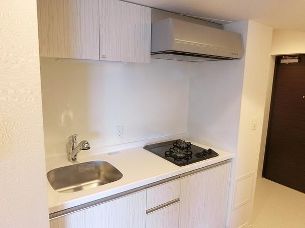 キッチン　システムキッチン！３口ガスコンロ！