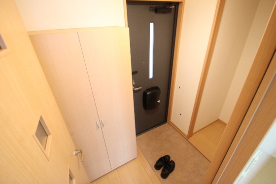 玄関　他号室のお写真です