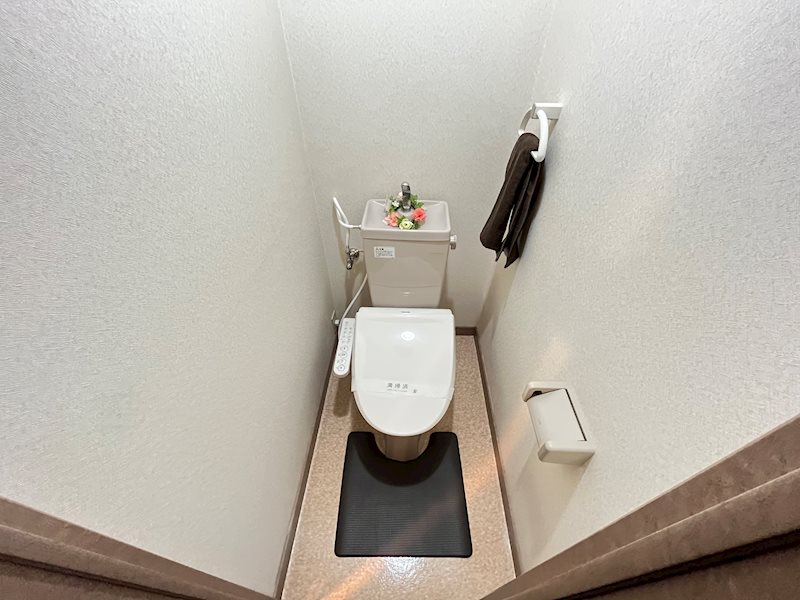 トイレ　同物件別部屋イメージ