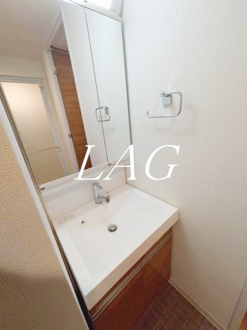 洗面設備　洗面台です。