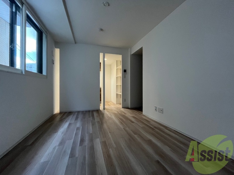 居室・リビング　広々としたリビングですね。使い勝手がよさそうですね！