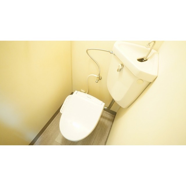 トイレ　シャワー付きトイレ