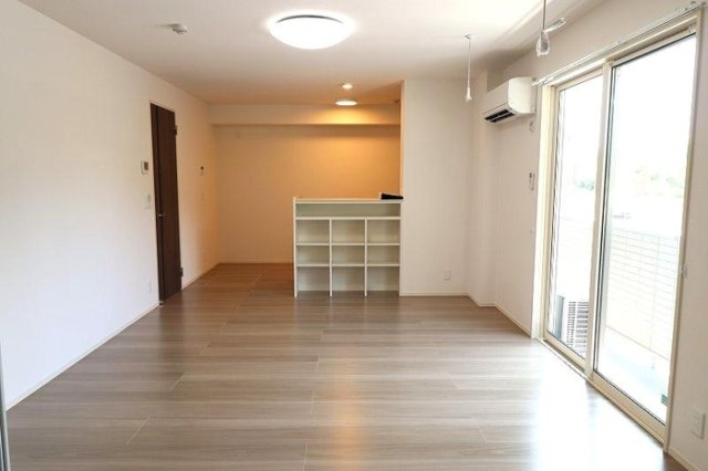 居室・リビング　リビング