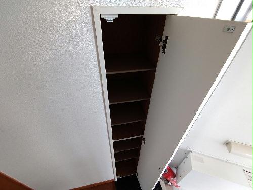 玄関　シューズボックス