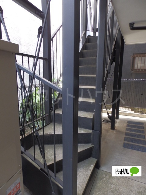 エントランス　建物入口