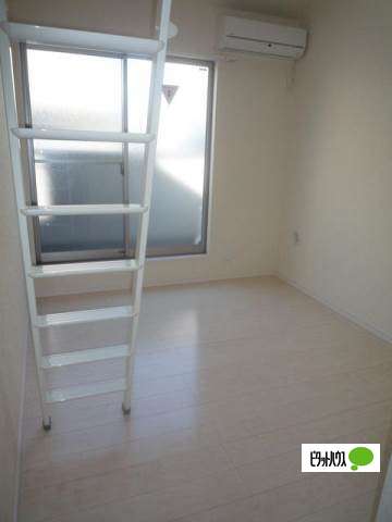 居室・リビング　フローリングです♪