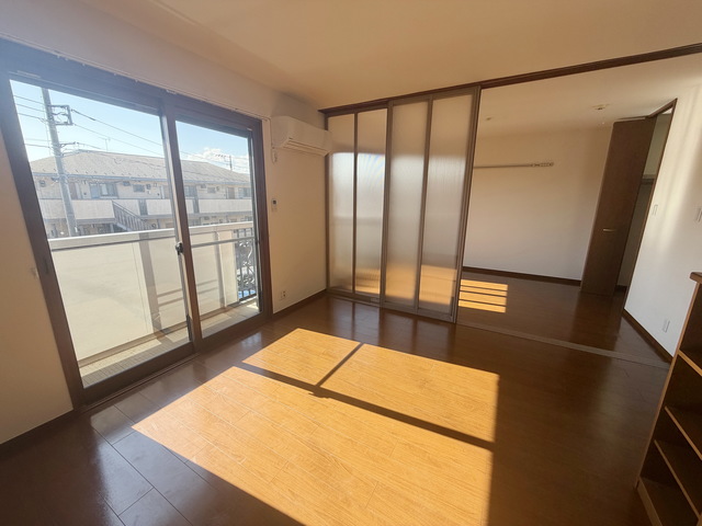 居室・リビング　～お部屋広々～