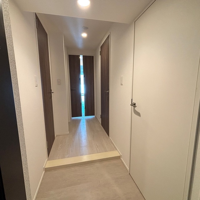 玄関　※写真は同タイプ住戸です。