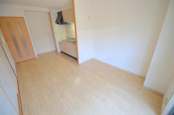 居室・リビング　ゆったり過ごせる居間です