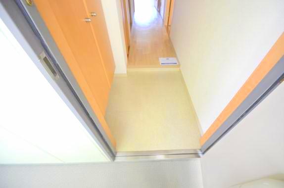 玄関　ゆったりとした玄関です