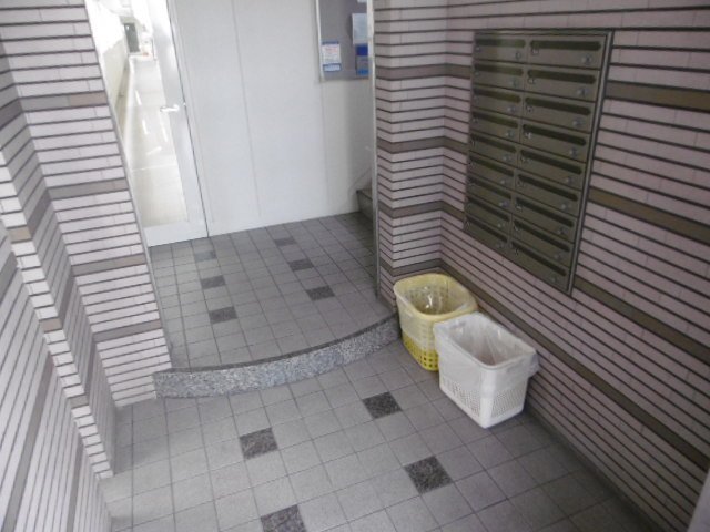 ロビー　建物の内部です