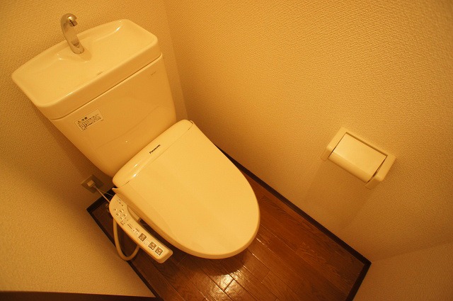 トイレ　別号室