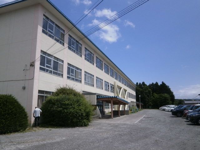 小学校　函館市立北日吉小学校（小学校）まで1000m