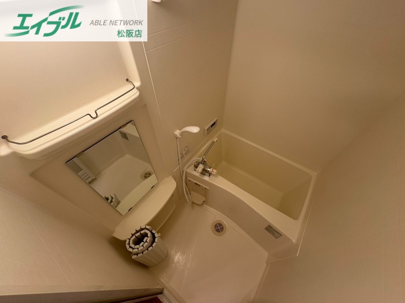 バス・シャワールーム　反転タイプ参考写真