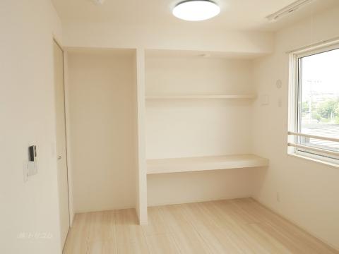 その他設備　カウンターデスク