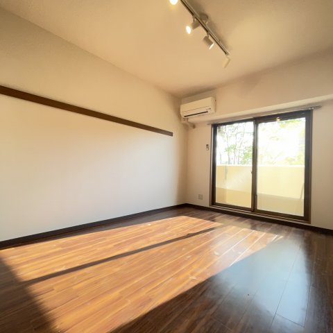 居室・リビング　同仕様タイプです