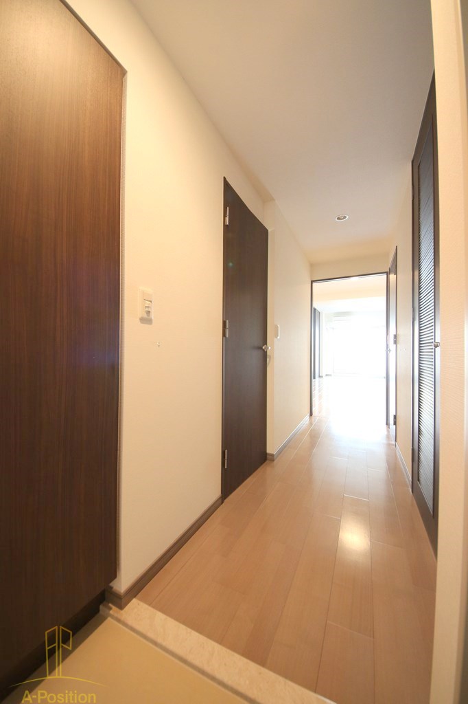 玄関　ボーベル南船場