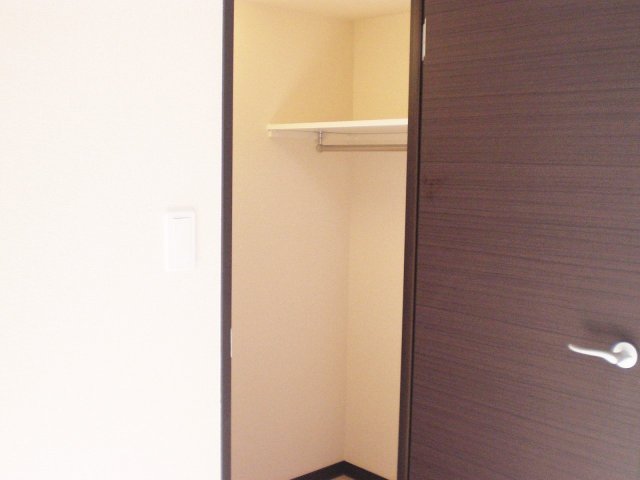 収納　ウォークインクローゼット