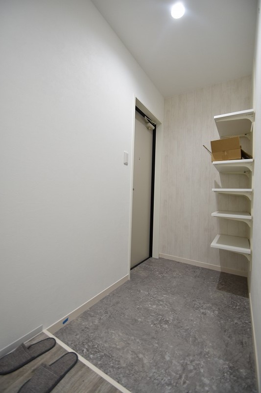 玄関　お問合せはシティホーム海田センター　082-821-2227