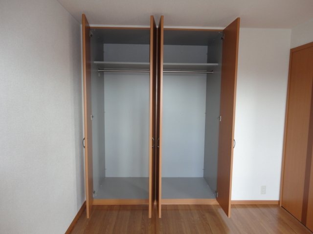 収納　クローゼット