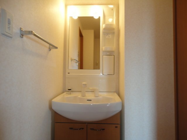 洗面設備　洗髪洗面化粧台