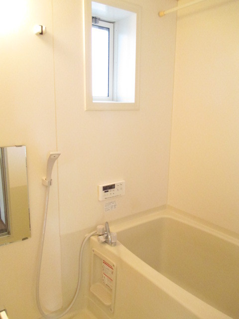 バス・シャワールーム　追焚給湯付き浴室