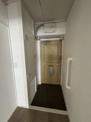 玄関　明るい玄関です