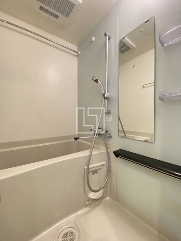 バス・シャワールーム　セオリー大阪ルチア　浴室