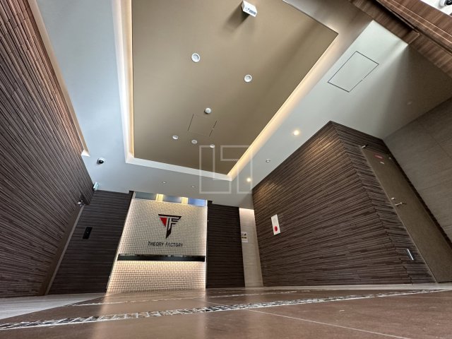 ロビー　セオリー大阪ルチア　ロビー