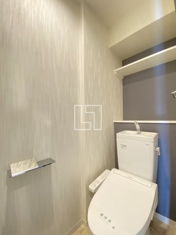 トイレ　セオリー大阪ルチア　温水洗浄便座