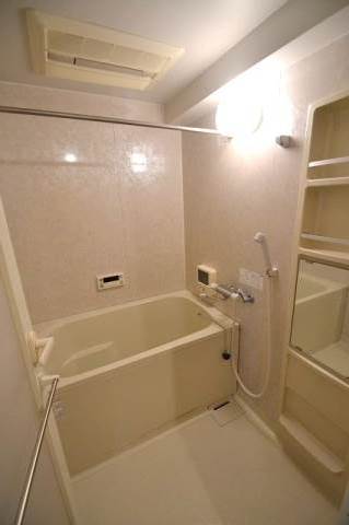 バス・シャワールーム　バス（浴室乾燥機能）（追焚機能)(浴室テレビ)