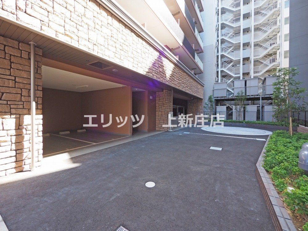 駐車場　駐車場