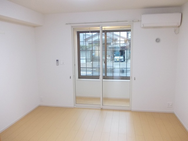 居室・リビング　洋室７．５帖