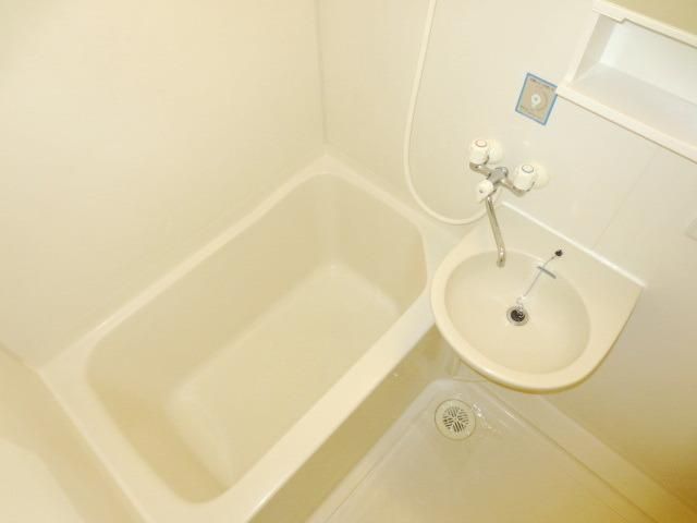 バス・シャワールーム　★洗面台付き★