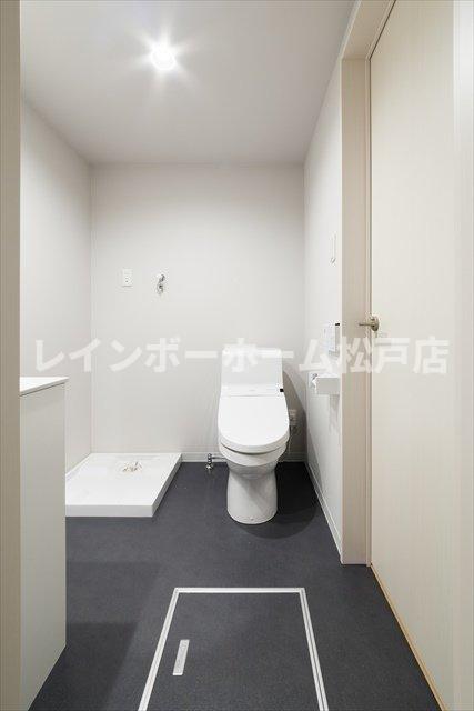 トイレ　落ち着いたトイレです