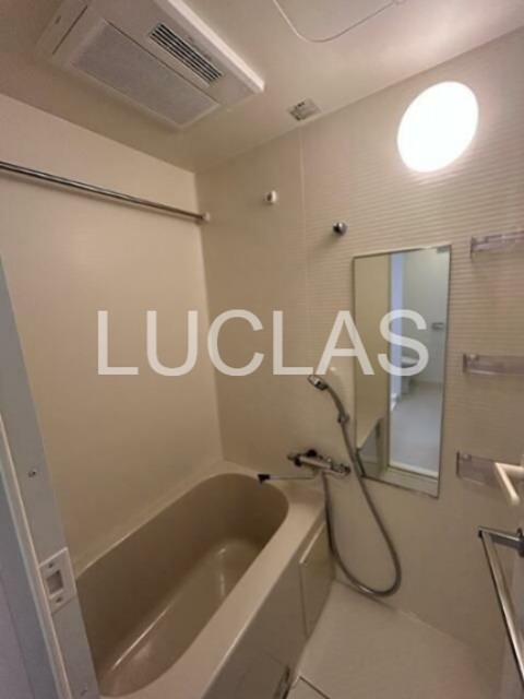 バス・シャワールーム　清潔感のある浴室で日々の疲れを癒します♪