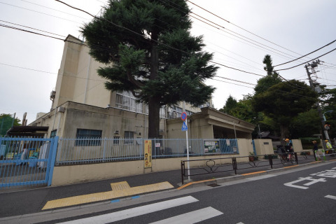 小学校　文京区立 関口台町小学校（小学校）まで770m