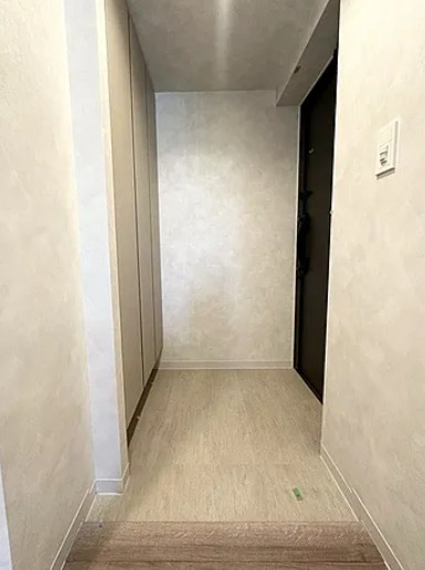 玄関　※別部屋の参考写真です。