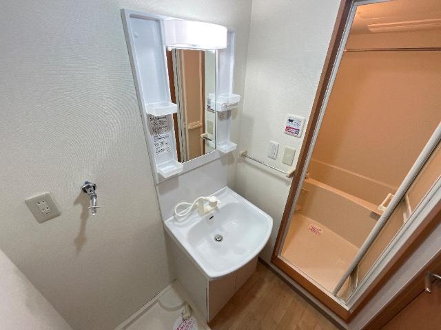 洗面設備　洗髪洗面化粧台