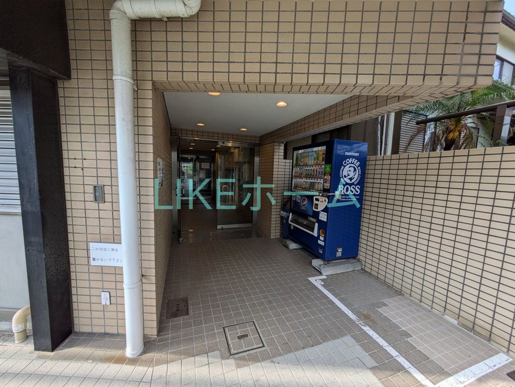 エントランス　エントランス