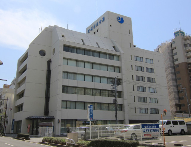 銀行　愛媛信用金庫本店（銀行）まで260m