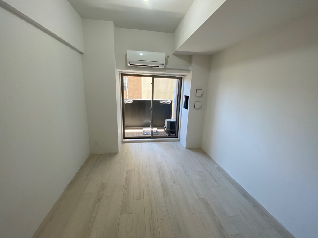 居室・リビング　エアコン設置済み☆